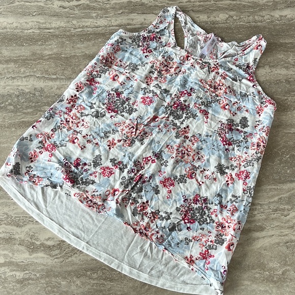 Soft and cozy floral pyjamas - Picture 3 of 9